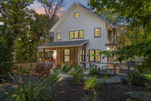 7 Bee Balm Way